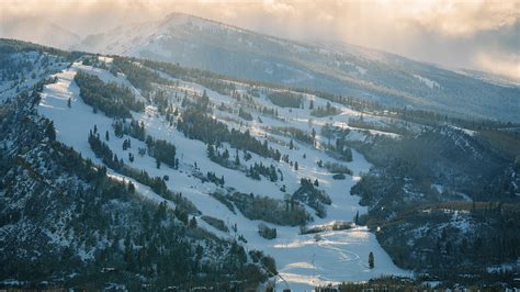 Buttermilk Snow and Grooming Report